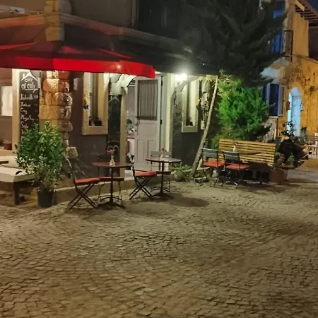 Al'cati Flaneur Bed and breakfast 3*