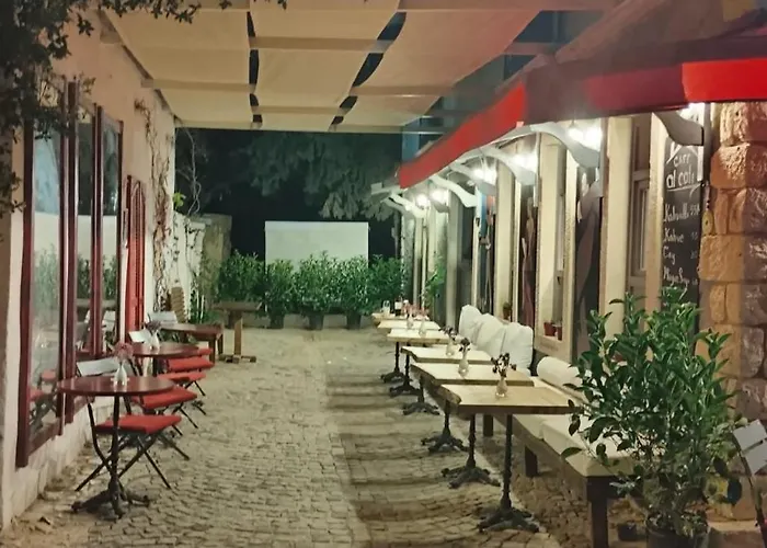 Al'cati Flaneur Çeşme